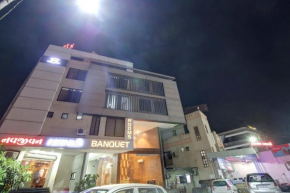 Hotels in Himatnagar